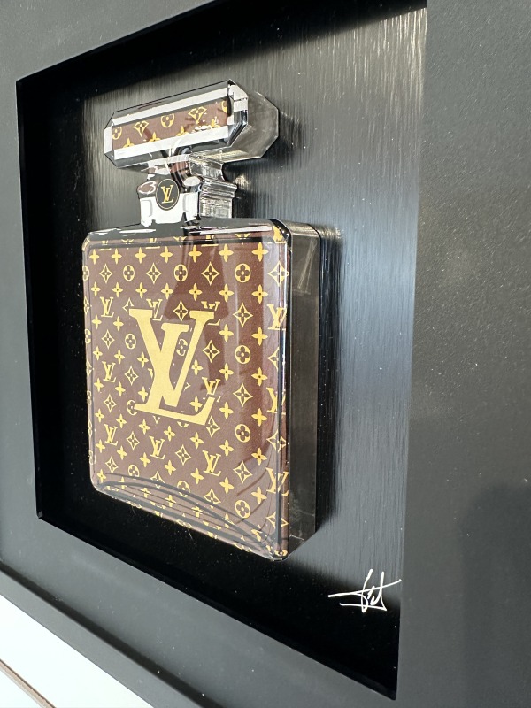 Louis Vuitton - Luxury - Perfume bottle