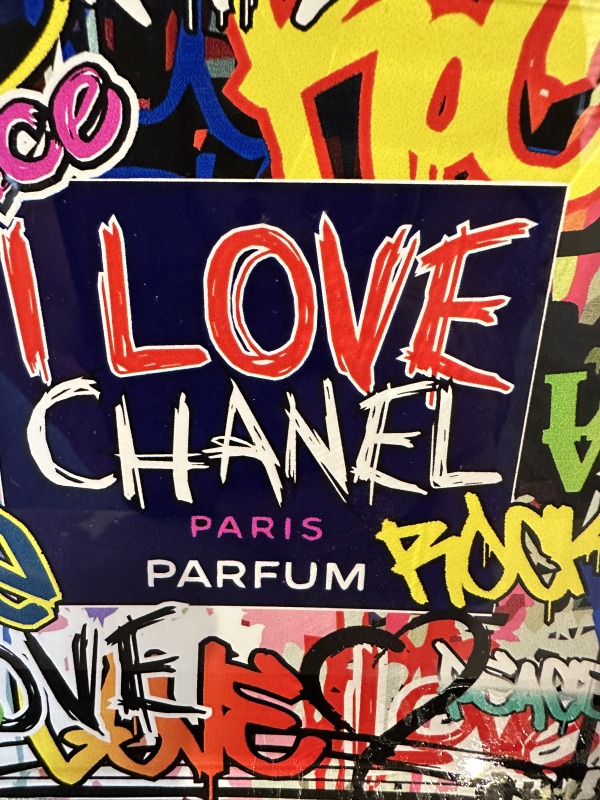 Chanel - graffiti - Perfume